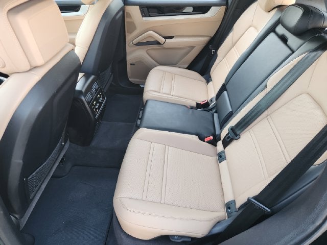2024 Porsche Cayenne Base