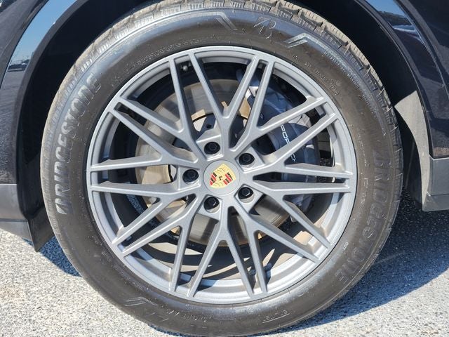 2024 Porsche Cayenne Base
