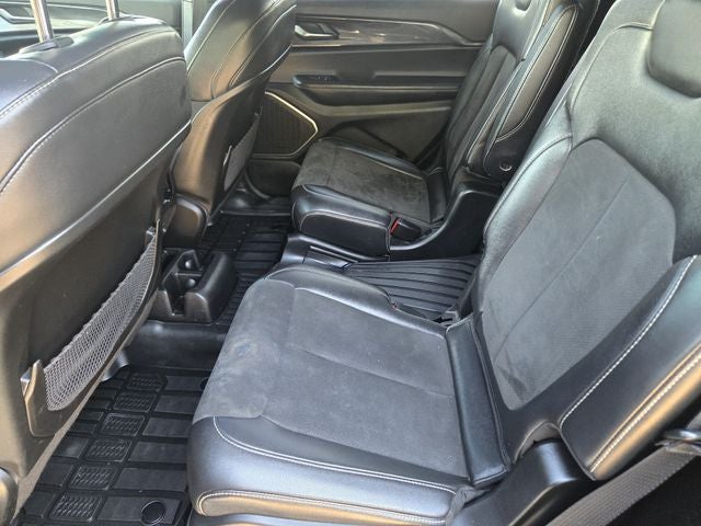 2022 Jeep Grand Cherokee L Altitude