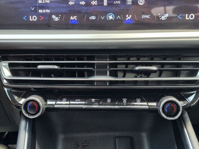 2024 Chevrolet Traverse LS