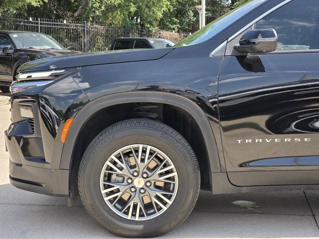 2024 Chevrolet Traverse LS