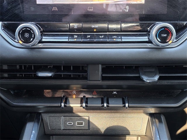 2024 GMC Canyon Elevation