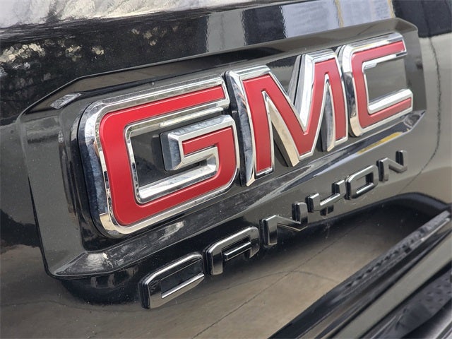 2024 GMC Canyon AT4