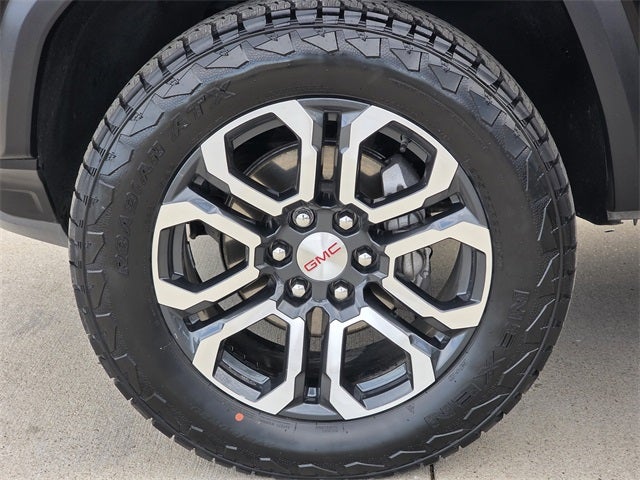 2024 GMC Canyon AT4