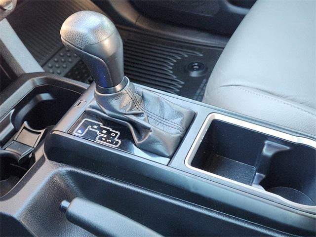 2022 Toyota Tacoma SR V6
