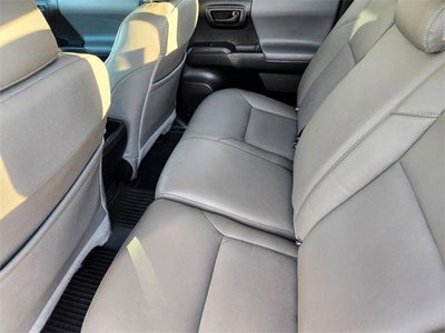 2022 Toyota Tacoma SR V6