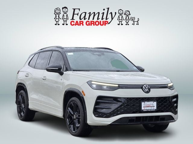 2025 Volkswagen Tiguan 2.0T SE R-Line Black