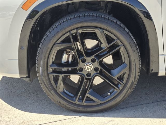 2025 Volkswagen Tiguan 2.0T SE R-Line Black
