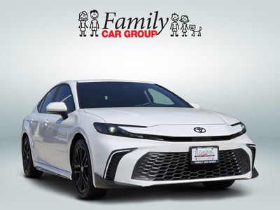 2025 Toyota Camry SE