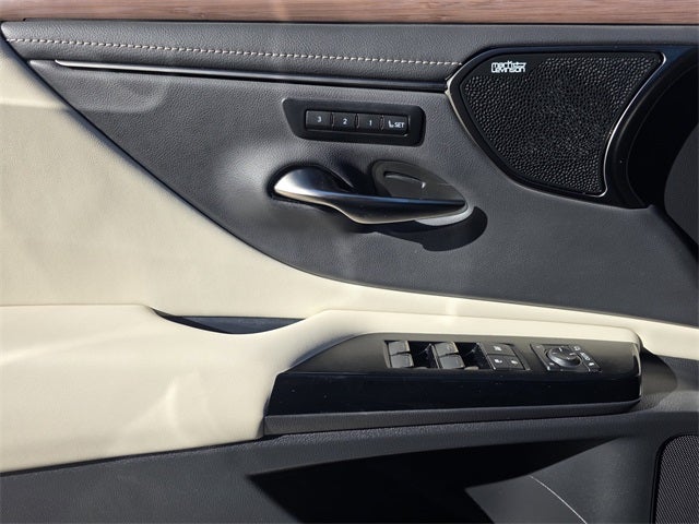 2025 Lexus ES 350 Ultra Luxury