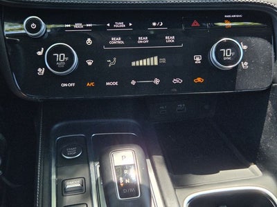 2023 INFINITI QX60 LUXE
