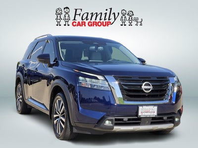2022 Nissan Pathfinder Platinum