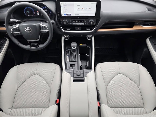 2026 Toyota Grand Highlander LE