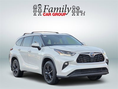 2022 Toyota Highlander Hybrid Bronze Edition