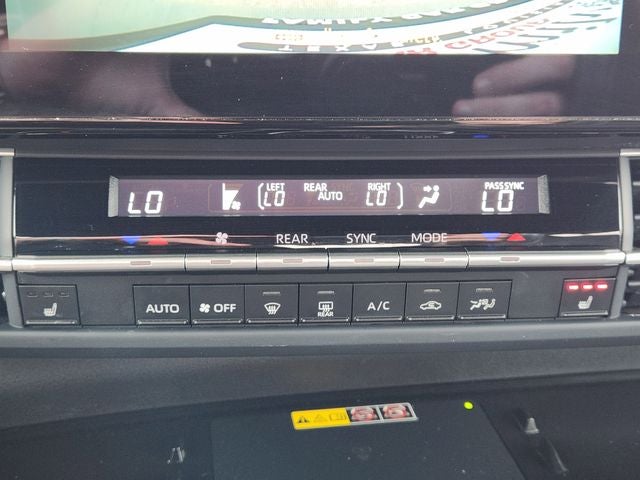 2025 Toyota Sienna Woodland Edition 7 Passenger