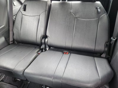 2025 Toyota Sienna Woodland Edition 7 Passenger