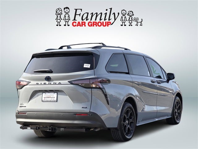 2025 Toyota Sienna Woodland Edition 7 Passenger