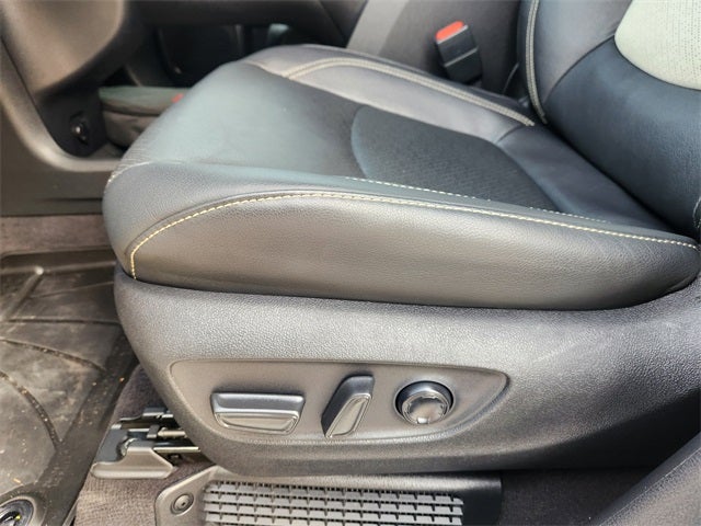 2025 Toyota Sienna Platinum 7 Passenger