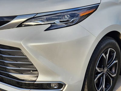 2026 Toyota Sienna Platinum 7 Passenger