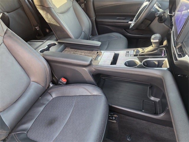 2025 Toyota Sienna Platinum 7 Passenger
