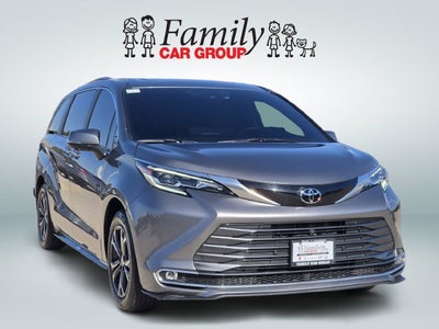 2026 Toyota Sienna Platinum 7 Passenger