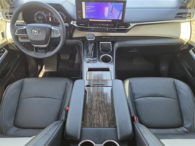 2025 Toyota Sienna Platinum 7 Passenger