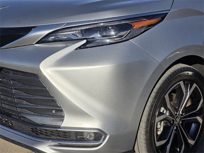 2025 Toyota Sienna Platinum 7 Passenger