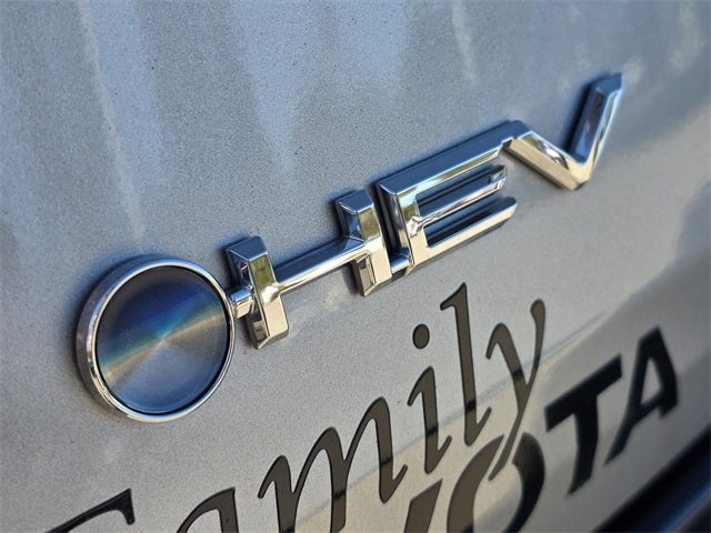 2025 Toyota Sienna Platinum 7 Passenger