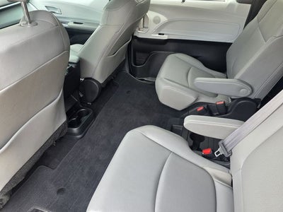 2025 Toyota Sienna XLE 8 Passenger