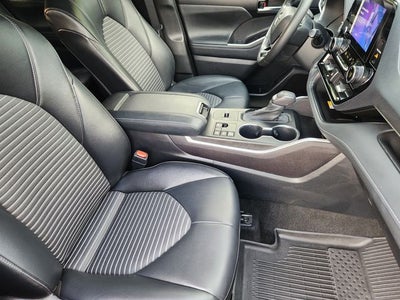2023 Toyota Highlander XSE