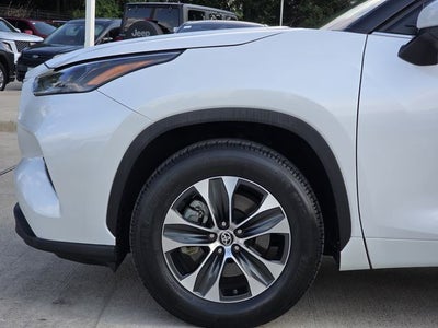 2025 Toyota Highlander XLE