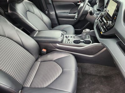 2025 Toyota Highlander XSE