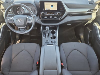 2024 Toyota Highlander LE