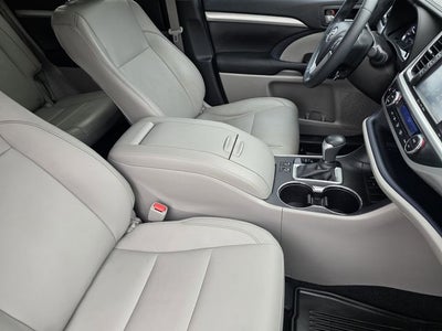 2016 Toyota Highlander XLE V6