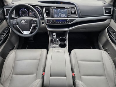 2016 Toyota Highlander XLE V6
