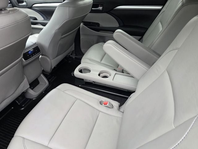 2016 Toyota Highlander XLE V6