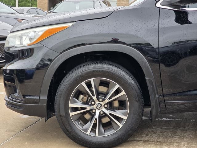 2016 Toyota Highlander XLE V6