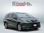 2025 Toyota Sienna LE 8 Passenger