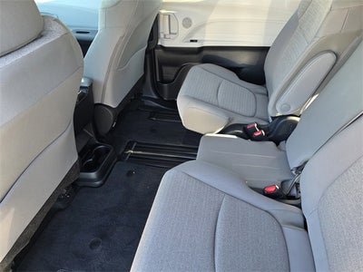 2025 Toyota Sienna LE 8 Passenger
