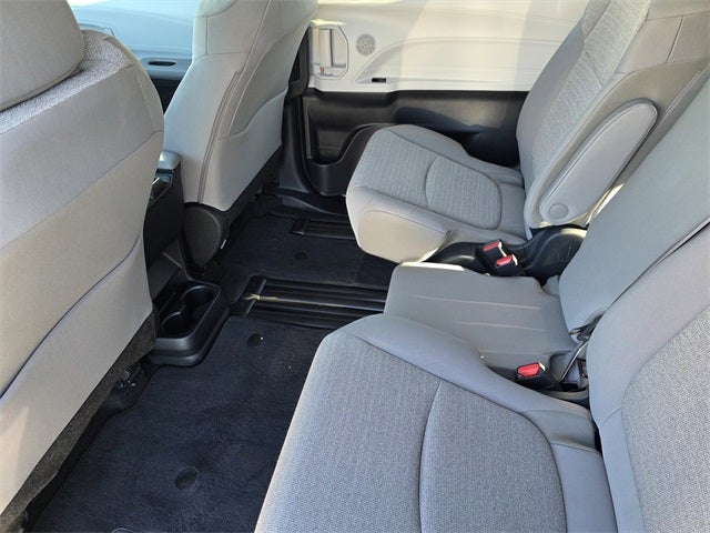 2025 Toyota Sienna LE 8 Passenger