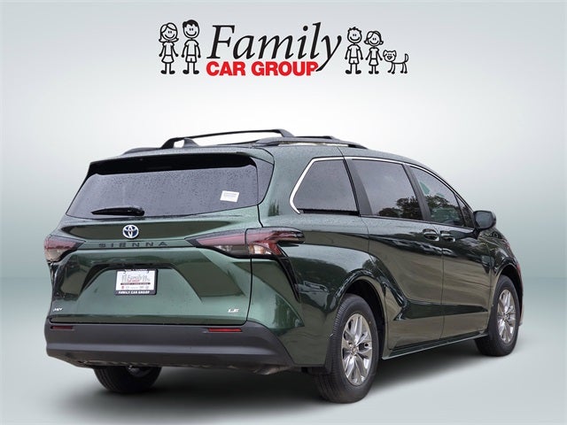2025 Toyota Sienna LE 8 Passenger