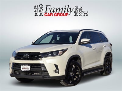2019 Toyota Highlander SE