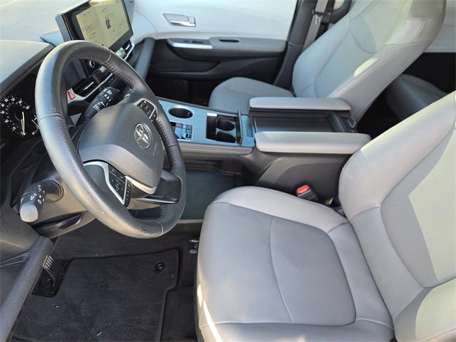 2025 Toyota Sienna XLE 8 Passenger