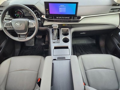 2025 Toyota Sienna XLE 7 Passenger