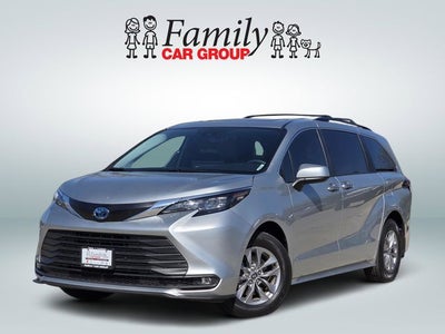 2025 Toyota Sienna XLE 8 Passenger
