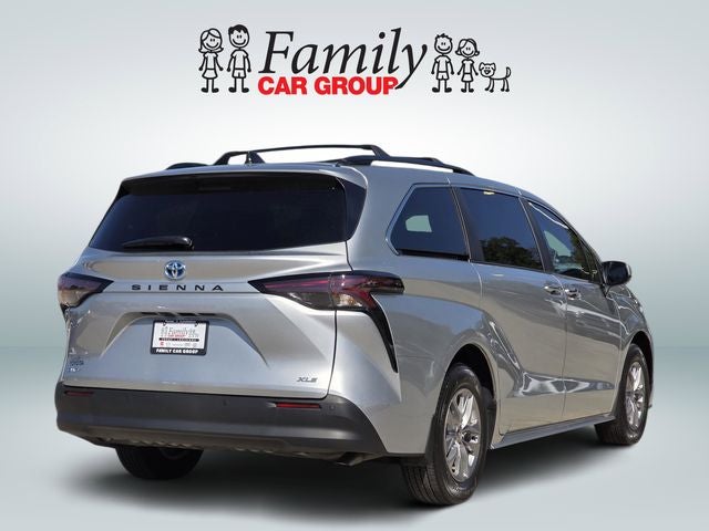 2025 Toyota Sienna XLE 8 Passenger