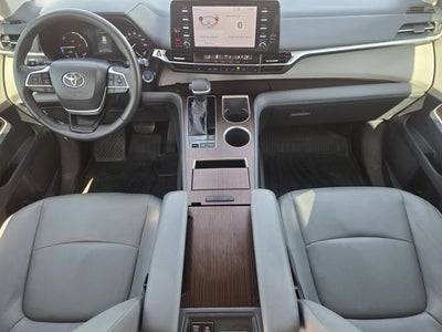 2022 Toyota Sienna XLE 7 Passenger