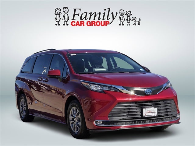 2022 Toyota Sienna XLE 7 Passenger