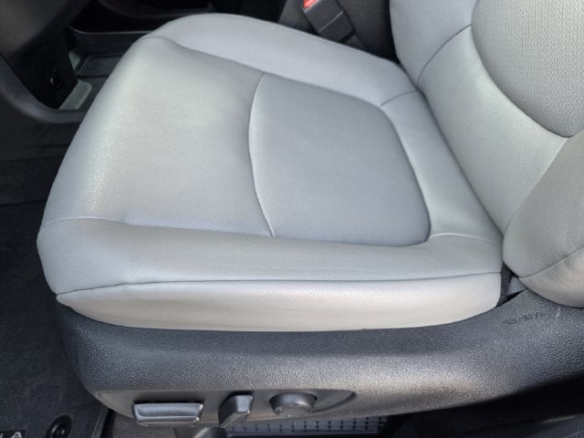 2025 Toyota Sienna XLE 8 Passenger