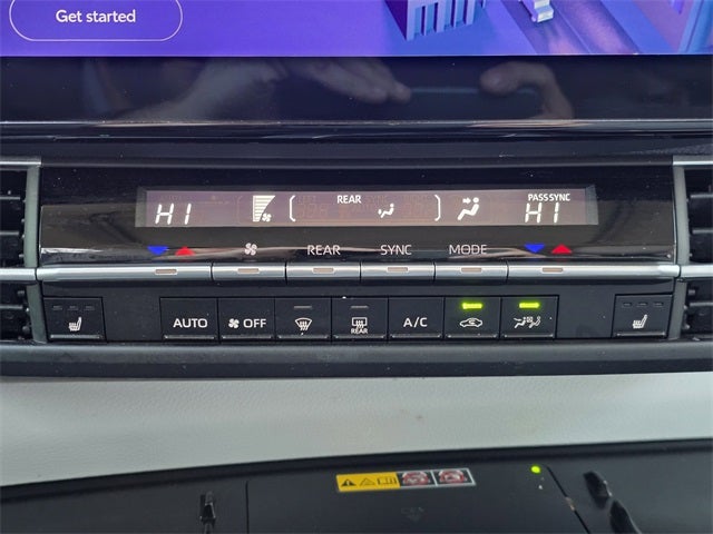 2025 Toyota Sienna XLE 8 Passenger